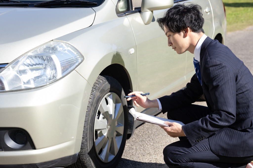 車の出張査定でトラブルを回避するには？信頼できる業者選びと対処法を解説